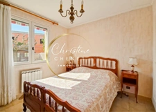 Maison familiale 136 m² avec jardin – 4 chambres – Grand garage. Au calme