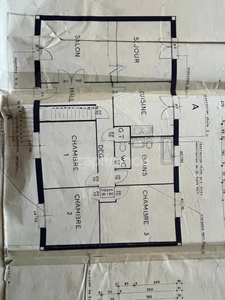 Maison 4 pièces - sous sol total - terrain de 2146m2 - dépendances - SAINT FARGEAU (89)