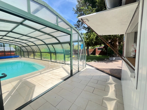  MAISON DE VILLAGE - DPE : C - 4 CHAMBRES - PISCINE COUVERTE - AUCUNS TRAVAUX A PREVOIR