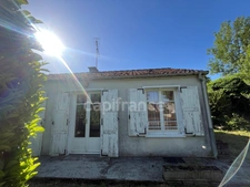 Maison à vendre 2 pièces avec garage sur terrain de 790m2 au coeur de Village (89)