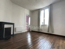 Maison de ville de caractère au coeur de CHÂTEAU RENARD (45) - 4 pièces - idéal primo accédant ou investisseur ou activité professionnelle