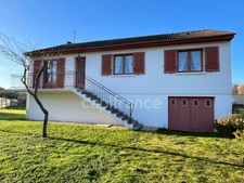 Maison 4 pièces - sous sol total - terrain de 2146m2 - dépendances - SAINT FARGEAU (89)