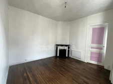 Maison de ville de caractère au coeur de CHÂTEAU RENARD (45) - 4 pièces - idéal primo accédant ou investisseur ou activité professionnelle