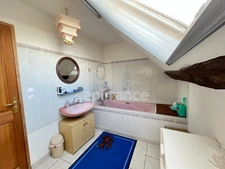  VILLAGE HOUSE - ENERGY RATING: C - 4 BEDROOMS - INDOOR POOL - NO WORK REQUIRED
