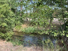 Former mill on the riverbank - 250m2 - enormous potential - 13ha of meadow and forest - St Maurice sur Aveyron (45)