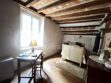 Former mill on the riverbank - 250m2 - enormous potential - 13ha of meadow and forest - St Maurice sur Aveyron (45)