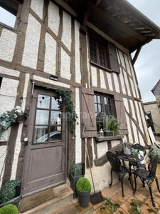 Charming half-timbered house - Energy rating B - 5 rooms - great potential