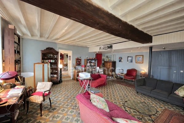 Maison à vendre 7 pièces TREIGNY (89)