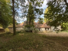 Former mill on the riverbank - 250m2 - enormous potential - 13ha of meadow and forest - St Maurice sur Aveyron (45)