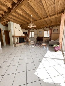 Maison à vendre 9 pièces POMMIERS LA PLACETTE (38)