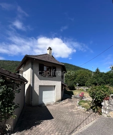 Maison à vendre 9 pièces POMMIERS LA PLACETTE (38)