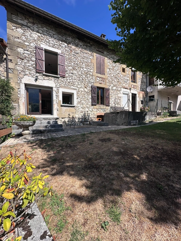 Maison à vendre 9 pièces POMMIERS LA PLACETTE (38)