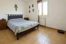 Grande maison 166 m² + dépendance habitable 50 m² + 2 garages de 30 m² chacun – Rare à Saint-Gilles !