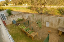 Grande maison 166 m² + dépendance habitable 50 m² + 2 garages de 30 m² chacun – Rare à Saint-Gilles !