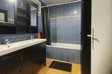 Grande maison 166 m² + dépendance habitable 50 m² + 2 garages de 30 m² chacun – Rare à Saint-Gilles !