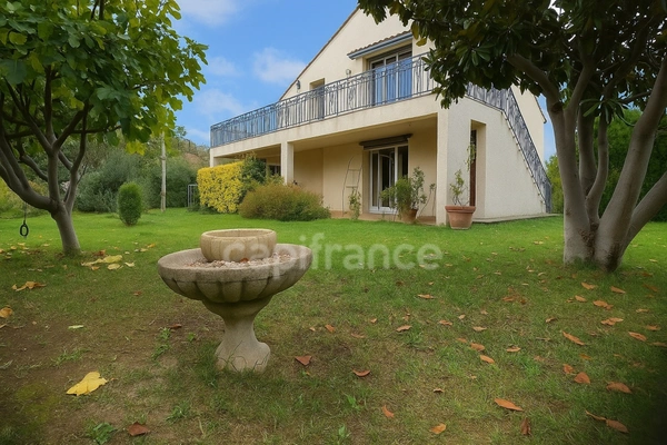  Maison familiale – 156 m² – Terrain 624 m²- Calme absolu