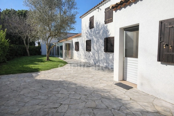 Mas Camargue 170m² – 4 chambres – Terrain 1331m² – Calme