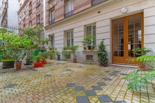 PARIS (75012) – DUGOMMIER/DAUMESNIL – T2 – 37M2 – TRÈS CALME – TRÈS LUMINEUX - TRAVERSANT SUR COUR(S)– CAVE - GARDIENNE - ASCENSEUR