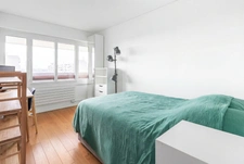 PARIS (75012) – T4 – 90M2 – TRÈS CALME – TRÈS LUMINEUX – TRAVERSANT – VUE DÉGAGÉE SUR LES TOITS DE PARIS – BALCON (9,5m2) - PARKING 