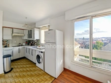 IGNY (91) - Appartement duplex 4 pièces - 70 m² Carrez (134 m² au sol) - Terrasse - Idéalement situé Centre de Bourg - Cave - Possibilité parking en sous-sol