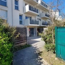  ESSEY LES NANCY (54) - APPARTEMENT 2 PIECES - DERNIER ÉTAGE AVEC ASCENSEUR - CAVE - PARKING - CALME ABSOLU