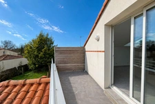 44210 PORNIC – Appartement 3 pièces – Terrasse – Lumineux – Dernier étage – Vue dégagée – Parking – Calme absolu