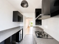 CHATOU (78) - APPARTEMENT 100M2 - 5 PIECES - 2 CHAMBRES POSSIBILITE 3 - RESIDENCE DE STANDING LA FRANCILIENNE - LUMINEUX - BALCON - 2 PARKINGS - CAVE - PARC PAYSAGE - CALME 