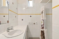 Ferrières-Poussarou – Two accommodations, a swimming pool and an impressive view of nature