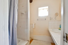 Maison de caractère 186 m² – 5 chambres dont 4 suites parentales – Terrasse – Causses-et-Veyran