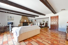 Maison de caractère 186 m² – 5 chambres dont 4 suites parentales – Terrasse – Causses-et-Veyran