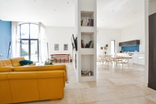 CAPESTANG – A PROPERTY WITH CHARACTER, INDEPENDENT ACCOMMODATION, COMMERCIAL SPACES AND DEVELOPMENT POTENTIAL