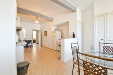 CAPESTANG – A PROPERTY WITH CHARACTER, INDEPENDENT ACCOMMODATION, COMMERCIAL SPACES AND DEVELOPMENT POTENTIAL