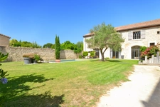 CAPESTANG – A PROPERTY WITH CHARACTER, INDEPENDENT ACCOMMODATION, COMMERCIAL SPACES AND DEVELOPMENT POTENTIAL