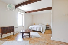 Maison de caractère 186 m² – 5 chambres dont 4 suites parentales – Terrasse – Causses-et-Veyran