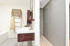 CAPESTANG – A PROPERTY WITH CHARACTER, INDEPENDENT ACCOMMODATION, COMMERCIAL SPACES AND DEVELOPMENT POTENTIAL