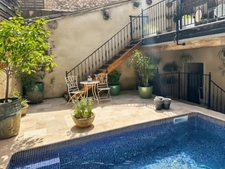 Character house with swimming pool and garage – Causses-et-Veyran