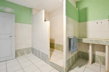 Saint-Chinian – Maison de village de 95 m², 4 chambres et cour sans vis-à-vis