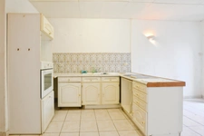 Saint-Chinian – Maison de village de 95 m², 4 chambres et cour sans vis-à-vis