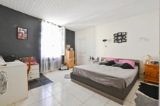 Maison de village 4 pièces – 102 m² – Lumineuse – Cour – Fort potentiel d’aménagement