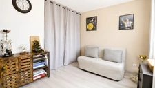 Maison R+1, 3 chambres, garage et jardin piscinable – Béziers 
