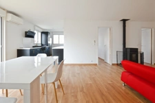 5-room house – 93 m² – Single-story – Quiet neighborhood – 350 m² garden – Parking