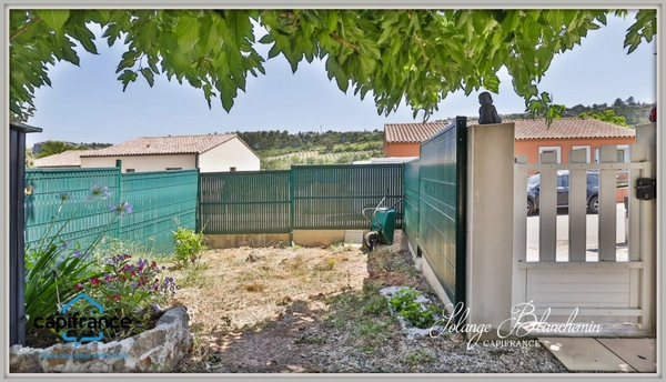 Cazedarnes – Maison plain-pied T3, 68 m² habitables + garage, jardin arboré