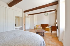 Maison de caractère 186 m² – 5 chambres dont 4 suites parentales – Terrasse – Causses-et-Veyran