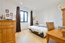 CAPESTANG – A PROPERTY WITH CHARACTER, INDEPENDENT ACCOMMODATION, COMMERCIAL SPACES AND DEVELOPMENT POTENTIAL