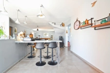 Montady – Family home of 184 m² with swimming pool and veranda