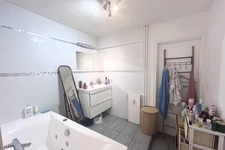 Appartement à vendre 5 pièces - Rez de jardin - CALME - PARKINGS - PROCHE DES COMMODITES 