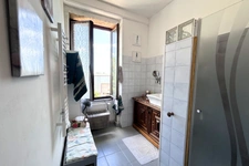  Maison de caractère - 230 m² – 5 chambres – Jardin paysager – Garage 3 véhicules – Cave de réception 	