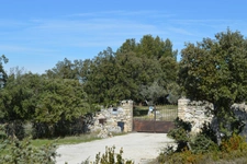 84800 LAGNES - BASTIDE 12 pièces - VUE PANORAMIQUE - CALME - PISCINE