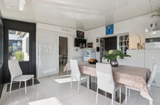 83430 SAINT MANDRIER SUR MER - 2 MAISONS + 1 STUDIO - 7 CHAMBRES - JARDIN - CLIMATISATION - VUE MER - PROCHE DE TOUTES COMMODITES - RENTABILITE
