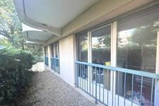 Appartement à vendre 5 pièces - Rez de jardin - CALME - PARKINGS - PROCHE DES COMMODITES 
